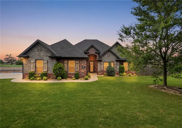 Photo 1 of Single family home for sale at 3705 Sw Banbury Dr, Bentonville, AR 72713 | MLS# 1352187 | Listing updated on 2026-08-03