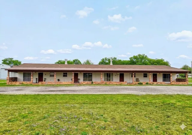 Homes for sale in Paris, AR | 5 Lowder St, Paris, AR 72855 | MLS# 1351777