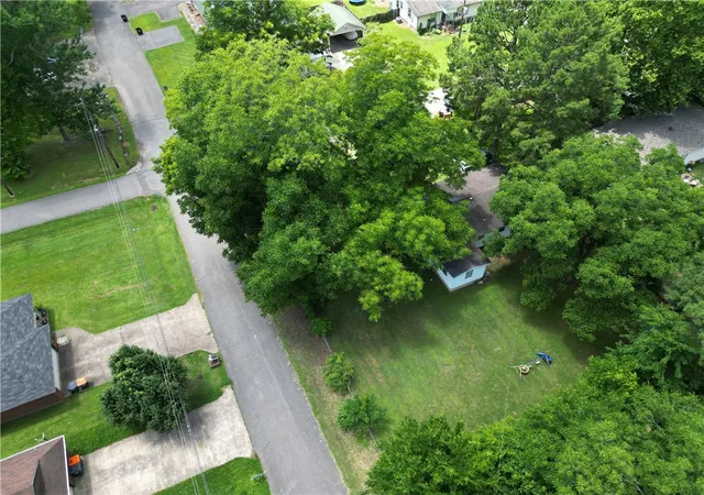 image of 1405 El Paso Ave, Russellville, AR 72801 | MLS# 1352229