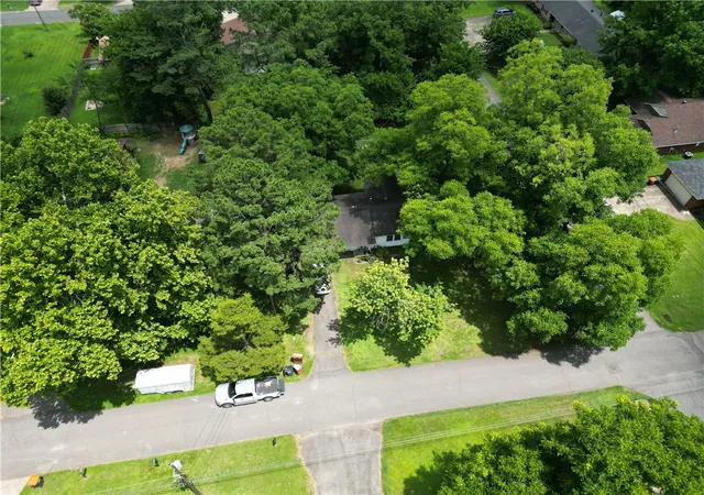 image of 1405 El Paso Ave, Russellville, AR 72801 | MLS# 1352229