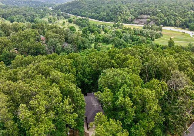 3rd image of 44 Tavistock Dr, Bella Vista, AR 72714 | MLS# 1352064
