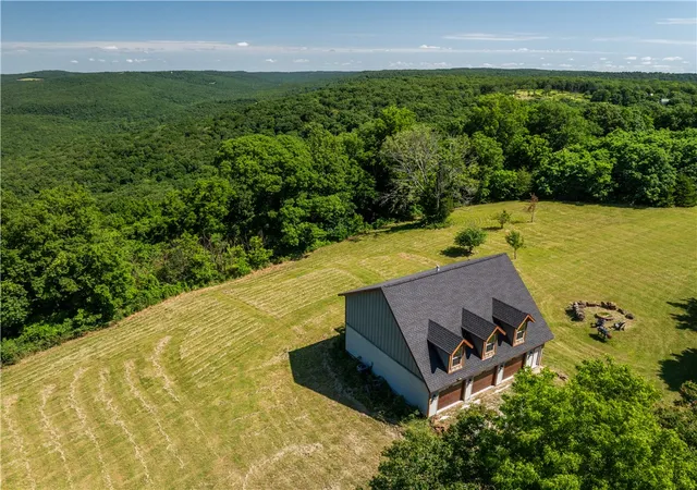 1st image of 10022 W Devils Den Rd, Winslow, AR 72959 | MLS# 1352319