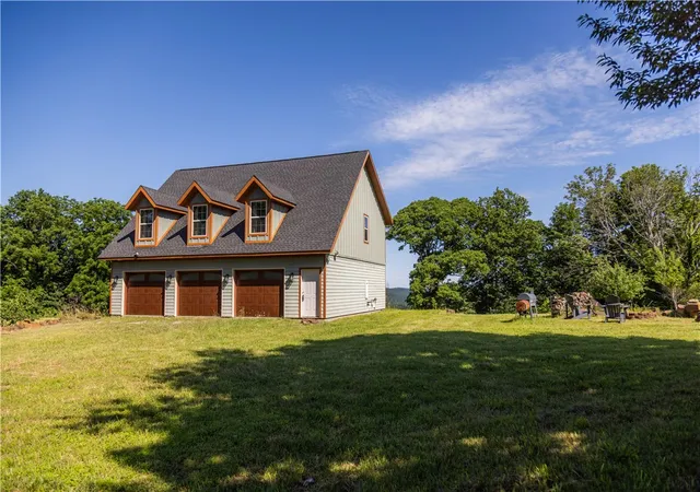 4th image of 10022 W Devils Den Rd, Winslow, AR 72959 | MLS# 1352319