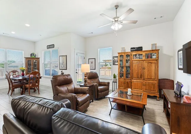 Photo 3 of Single family home for sale at 905 Green Heron Ln, Siloam Springs, AR 72761 | MLS# 1352318 | Listing updated on 2026-09-16