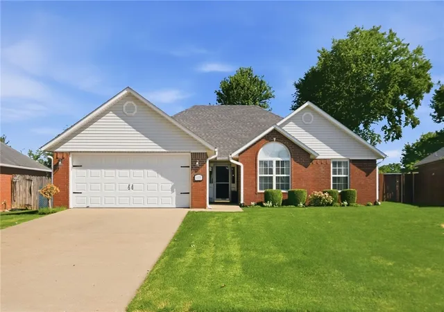 Photo 1 of Sale Pending at 6109 Pleasant Pl, Rogers, AR 72758 | MLS# 1349476 | Listing updated on 2026-06-20