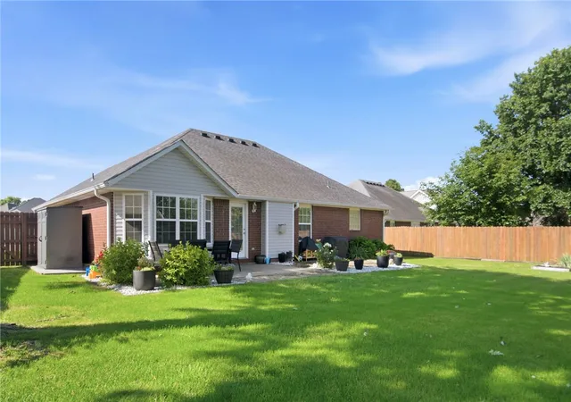 Photo 2 of Sale Pending at 6109 Pleasant Pl, Rogers, AR 72758 | MLS# 1349476 | Listing updated on 2026-06-20