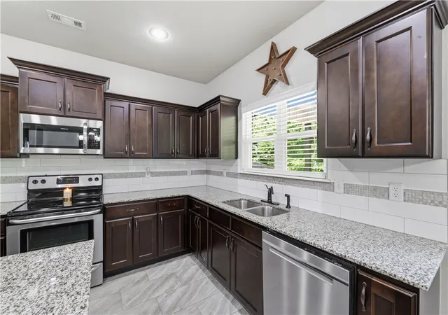 Homes for sale in Bentonville, AR | 6407 Sw Chestnut Hill Rd, Bentonville, AR 72713 | MLS# 1352313