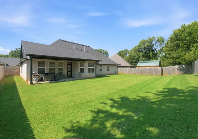 25th image of 301 Grand Ct, Siloam Springs, AR 72761 | MLS# 1351935