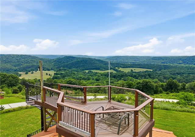 1st image of 612 Madison 1556, Eureka Springs, AR 72632 | MLS# 1351993