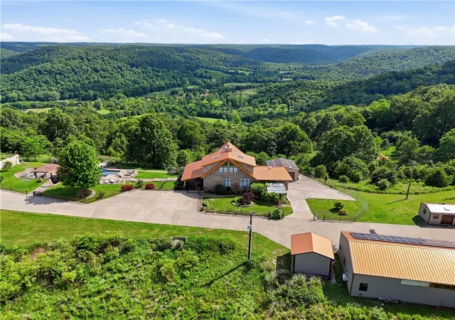 Photo 3 of Single family home for sale at 795 Madison 1556, Eureka Springs, AR 72632 | MLS# 1351992 | Listing updated on 2026-08-31