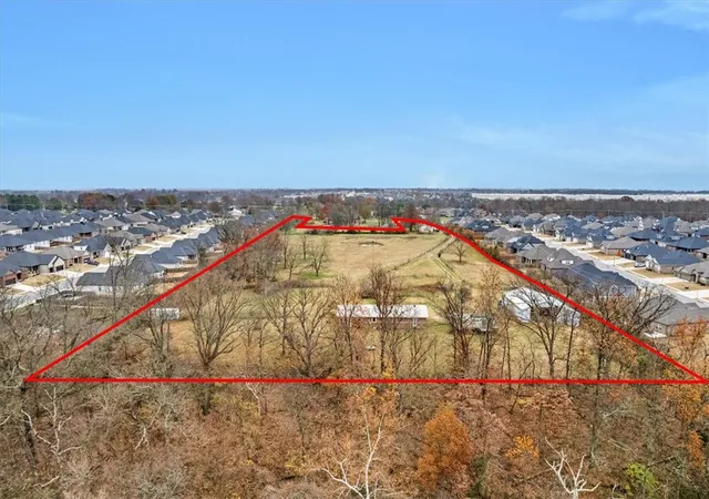 Photo 4 of House for sale at 3810 N & 3720 Rainbow Farm Rd, Bentonville, AR 72713 | MLS# 1352335 | Listing updated on 2026-06-18