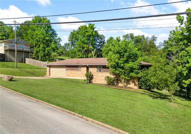 Homes for sale in Harrison, AR | 1208 N Spruce St, Harrison, AR 72601 | MLS# 1351410