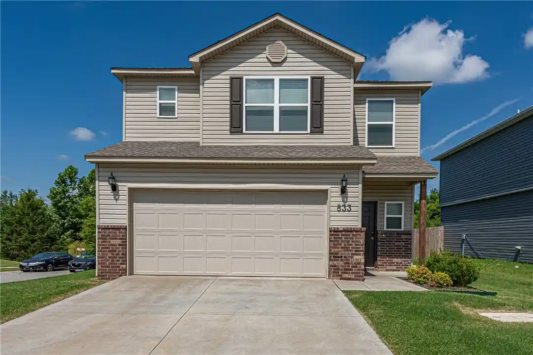 Photo 1 of Single family home for sale at 833 E Sparrow Cir, Fayetteville, AR 72701 | MLS# 1352270 | Listing updated on 2026-10-24