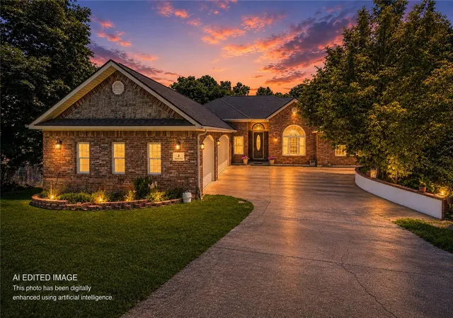 1st image of 3 Buckfast Ln, Bella Vista, AR 72714 | MLS# 1352190