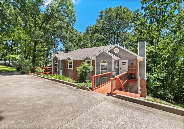 2nd image of 3211 Cardinal Creek Cir #A & B, Bentonville, AR 72712 | MLS# 1352374