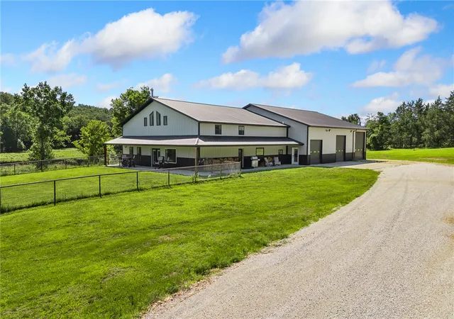 2nd image of 13136 N Cedar Grove Rd, Lead Hill, AR 72644 | MLS# 1352508
