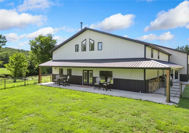 3rd image of 13136 N Cedar Grove Rd, Lead Hill, AR 72644 | MLS# 1352508