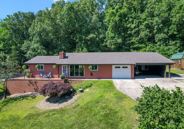 Photo 2 of Single family home for sale at 19045 Pinecrest Ln, Rogers, AR 72756 | MLS# 1352485 | Listing updated on 2026-08-27