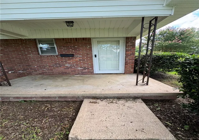 Homes for sale in Russellville, AR | 521 E J St, Russellville, AR 72801 | MLS# 1352554