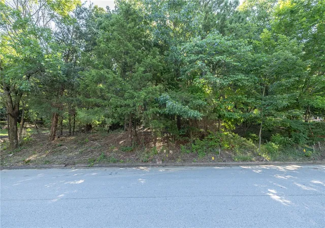 2nd image of 2484 N Karyn Ave, Fayetteville, AR 72703 | MLS# 1352450
