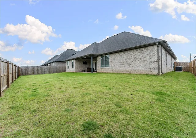 35th image of 1320 Paragon, Centerton, AR 72719 | MLS# 1352470