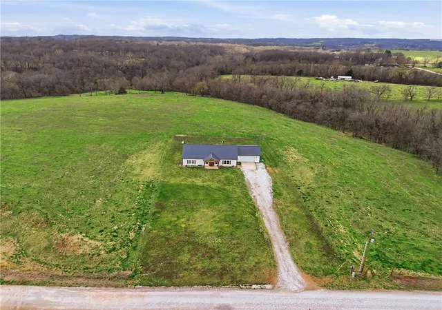 33rd image of 16731 Patton Rd, Pea Ridge, AR 72751 | MLS# 1352568