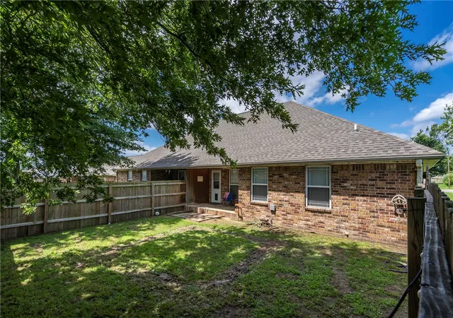 30th image of 211 Ravenwood Blvd, Siloam Springs, AR 72761 | MLS# 1352648