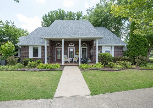 Photo 2 of Single family home for sale at 6625 Elizabeth Ave, Springdale, AR 72762 | MLS# 1352222 | Listing updated on 2026-06-19