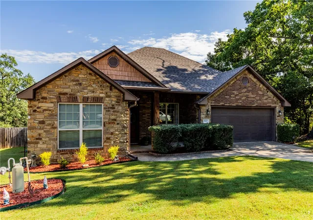 1st image of 902 Brown Rd, Cave Springs, AR 72718 | MLS# 1352354