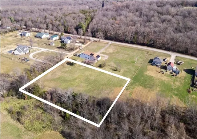1st image of 12265 Greasy Valley Rd, Prairie Grove, AR 72753 | MLS# 1352163
