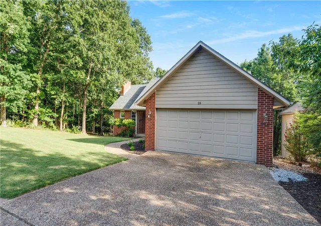 3rd image of 25 Lonsdale Dr, Bella Vista, AR 72715 | MLS# 1352613