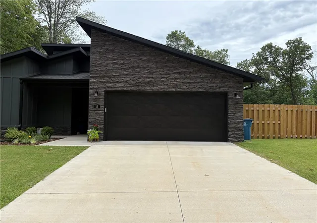 2nd image of 15 Exminster Ln, Bella Vista, AR 72714 | MLS# 1352656