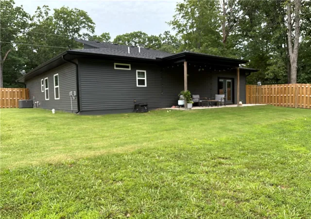 4th image of 15 Exminster Ln, Bella Vista, AR 72714 | MLS# 1352656