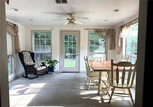 Homes for sale in Siloam Springs, AR | 1019 W School St, Siloam Springs, AR 72761 | MLS# 1352743
