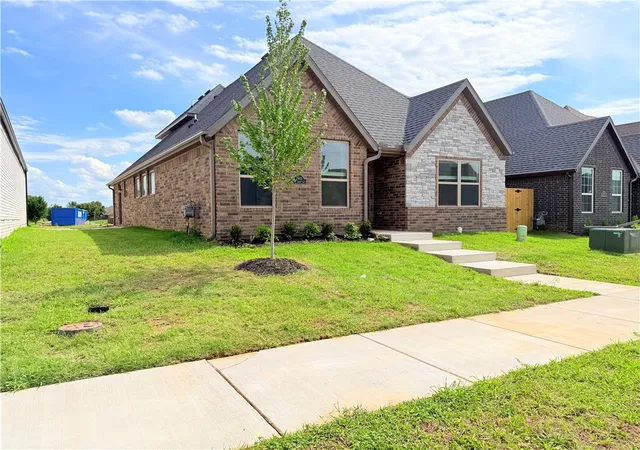 Homes for sale in Bentonville, AR | 2905 Sw Lovely Ln, Bentonville, AR 72713 | MLS# 1352764
