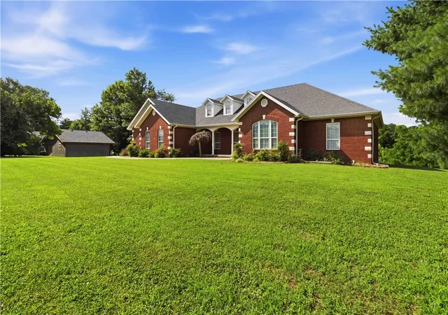 Homes for sale in Anderson, MO | 136 Riverview Dr, Anderson, MO 64831 | MLS# 1352778