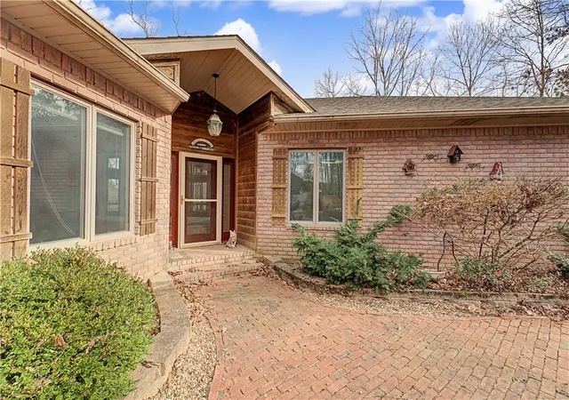 3rd image of 9118 Summer Shade Rd, Rogers, AR 72756 | MLS# 1352783