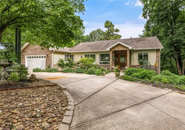 Photo 1 of Single family home for sale at 920 E Amis Rd, Rogers, AR 72756 | MLS# 1352734 | Listing updated on 2026-07-20