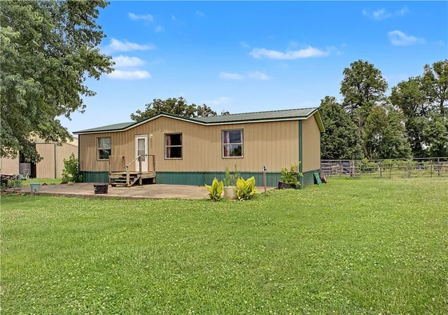 1st image of 22934 Leonard Ranch Rd, Gravette, AR 72736 | MLS# 1352312
