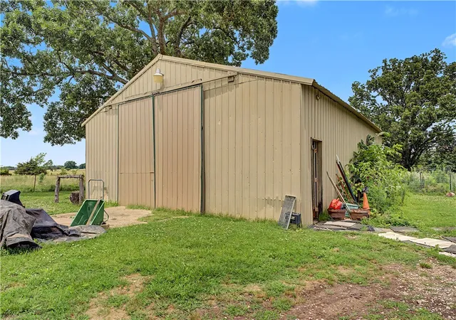 2nd image of 22934 Leonard Ranch Rd, Gravette, AR 72736 | MLS# 1352312