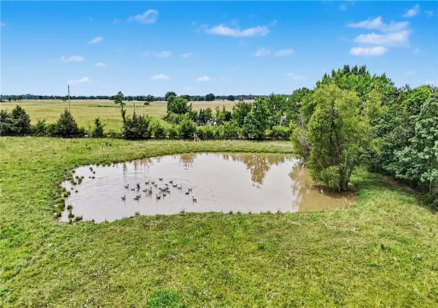 4th image of 22934 Leonard Ranch Rd, Gravette, AR 72736 | MLS# 1352312