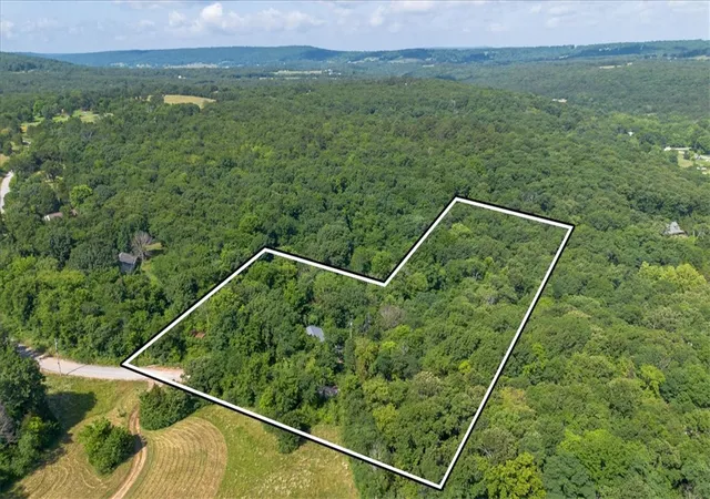 Photo 2 of Single family home for sale at 12605 Rocky Hl Rd, Prairie Grove, AR 72753 | MLS# 1352790 | Listing updated on 2026-07-03