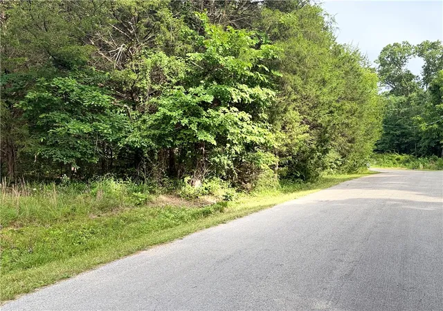 Photo 3 of Land for sale at Lot 10 Seaton Dr, Bella Vista, AR 72714 | MLS# 1352780 | Listing updated on 2026-10-04