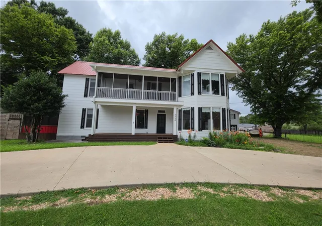 3rd image of 1715 Garland Ave, Fayetteville, AR 72703 | MLS# 1352809