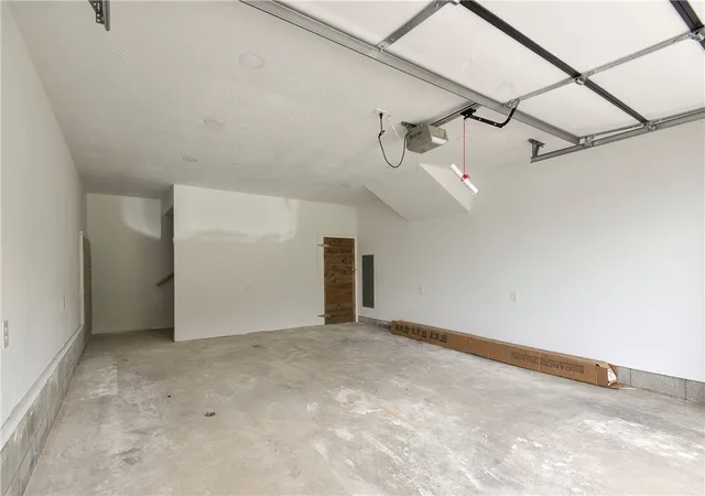 Homes for sale in Cassville, MO | 606 Old Exeter, Cassville, MO 65625 | MLS# 1352408