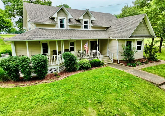 2nd image of 15196 Cincinnati Creek Rd, Summers, AR 72769 | MLS# 1352855