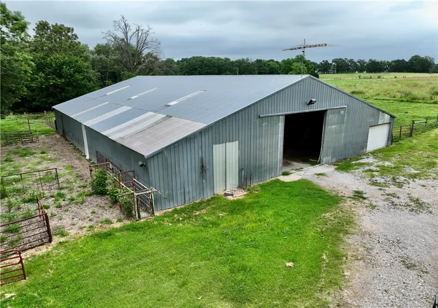 4th image of 15196 Cincinnati Creek Rd, Summers, AR 72769 | MLS# 1352855