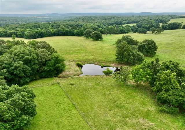 5th image of 15196 Cincinnati Creek Rd, Summers, AR 72769 | MLS# 1352855