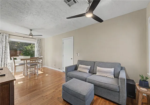 Photo 5 of Single family home for sale at 610 S Oak Hl St, Siloam Springs, AR 72761 | MLS# 1352900 | Listing updated on 2026-08-27