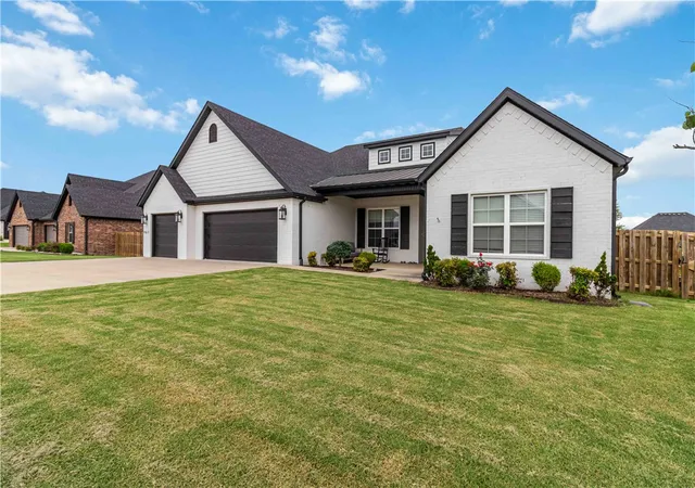 2nd image of 961 Osage View Dr, Bentonville, AR 72713 | MLS# 1352773